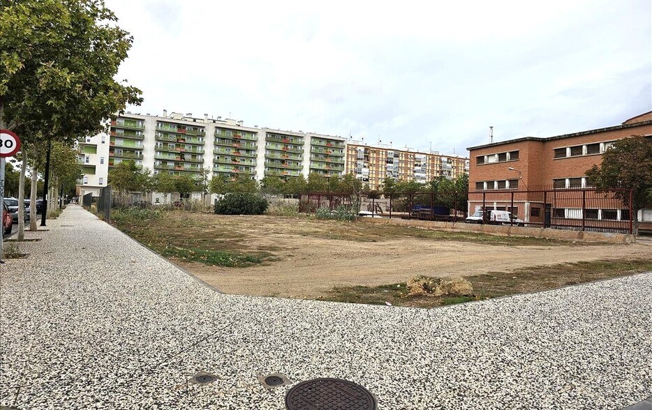 Terrain dans Zaragoza à vendre - Photo de l’immeuble – Image 2 sur 11