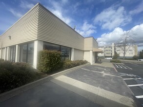523-2367 S Shore Ctr W, Alameda, CA à louer Photo de l’immeuble– Image 2 sur 11