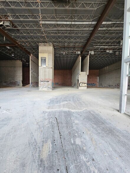 15900 Yorktown Crossing Pky, Houston, TX à louer - Photo de l’immeuble – Image 3 sur 11