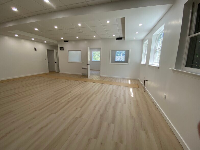 40 Van Duzer St, Staten Island, NY à louer - Photo de l’immeuble – Image 1 sur 9