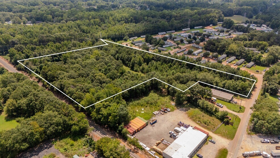 Dixie Cir, Greenville, SC à vendre - Photo de l’immeuble – Image 1 sur 6