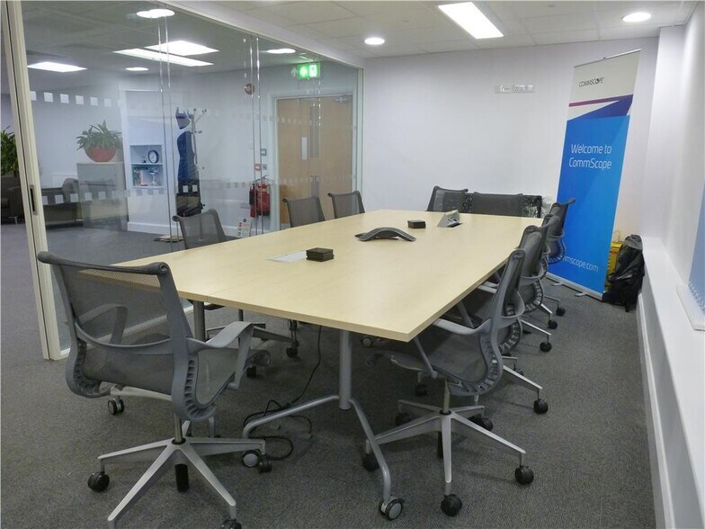 Gloucester Rd, Tewkesbury à louer - Photo de l’immeuble – Image 2 sur 12