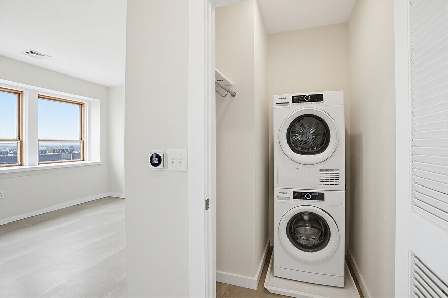 250 College Ave, Lancaster, PA à louer - Photo de l’immeuble – Image 2 sur 31
