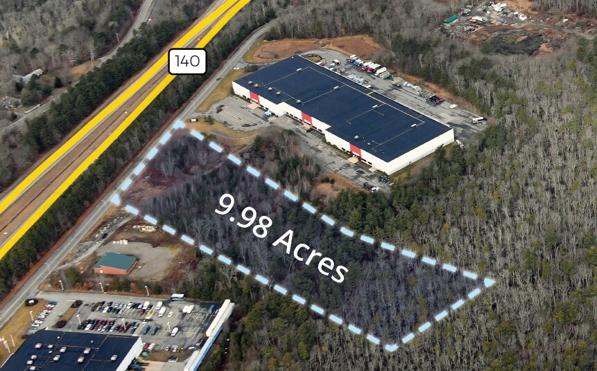 300 Revolutionary Dr, East Taunton, MA à vendre Aérien– Image 1 sur 4