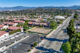 1749 S Valley Center Ave, Glendora, CA - Vue aérienne vue de carte - Image1