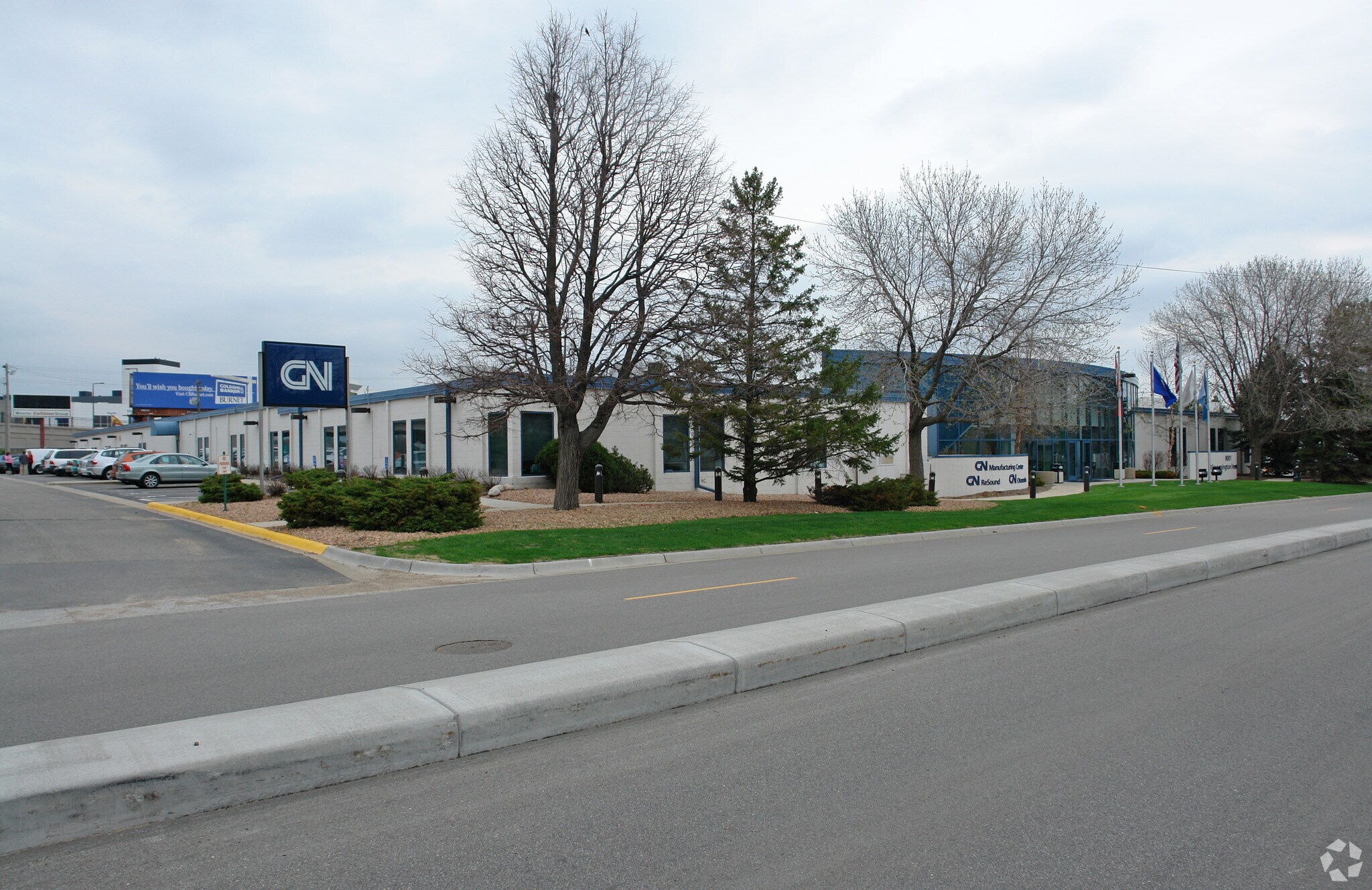 8001 E Bloomington Fwy, Bloomington, MN à louer Photo principale– Image 1 sur 6