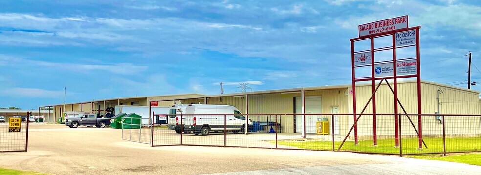 2633 Howard Loop, Salado, TX à louer - Photo de l’immeuble – Image 3 sur 6