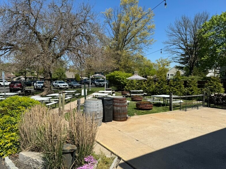 5788 US-202 Rt, Lahaska, PA à louer - Photo principale – Image 1 sur 5