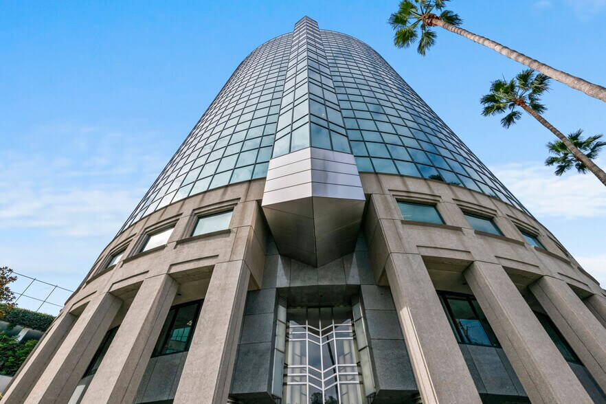 11400 W Olympic Blvd, Los Angeles, CA à louer - Photo de l’immeuble – Image 3 sur 6