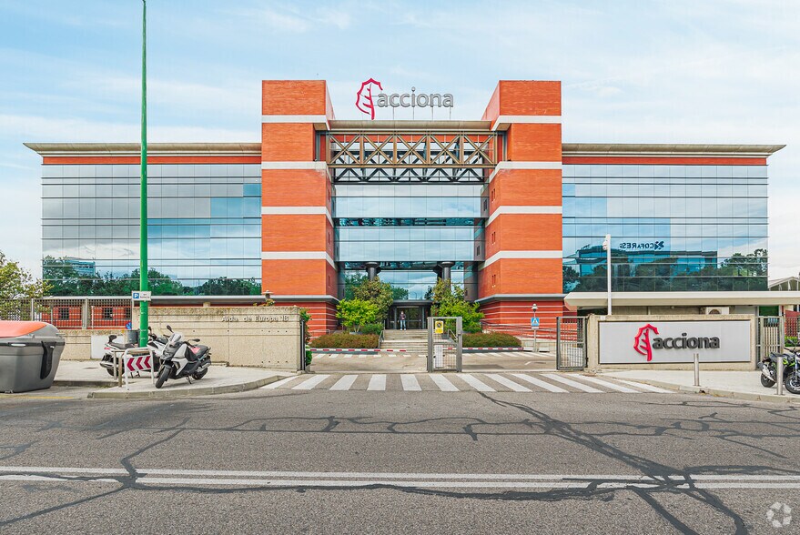 Avenida de Europa, 18, Alcobendas, Madrid à louer - Photo de l’immeuble – Image 2 sur 2