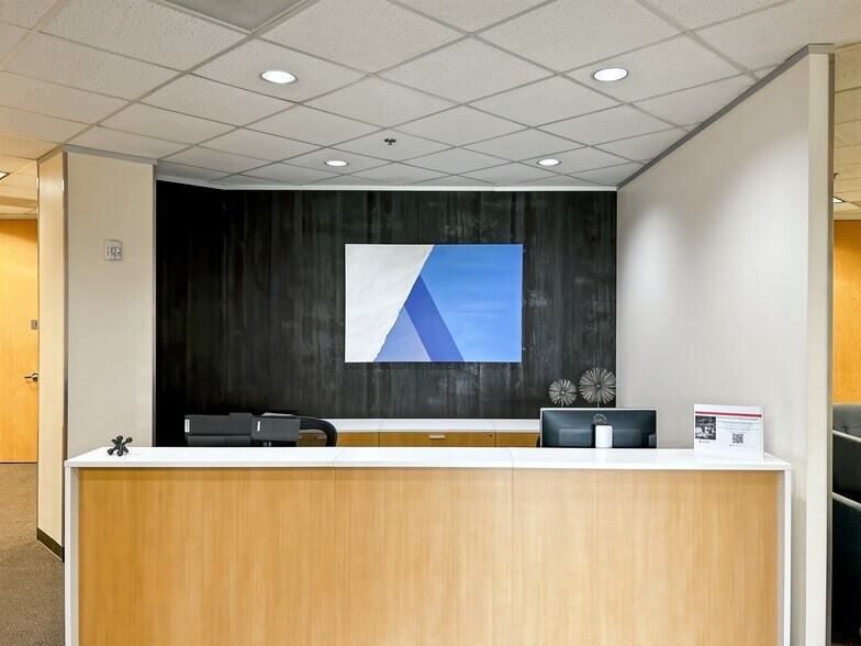 1400 Broadfield Blvd, Houston, TX à louer - Photo de l’immeuble – Image 3 sur 21