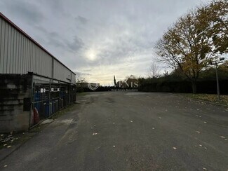 Plus de détails pour Bureau, Local d'activités à louer