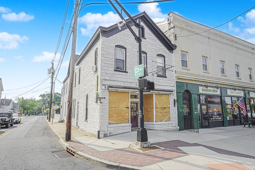 135 Main St, Matawan, NJ à louer - Photo de l’immeuble – Image 3 sur 18