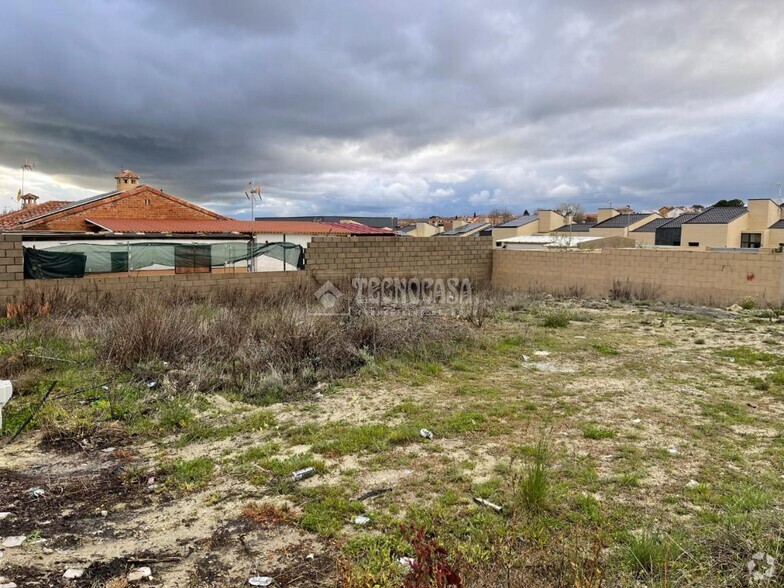 Calle Miguel Delíbes, 17, Esquivias, Toledo à vendre - Photo de l’immeuble – Image 2 sur 3