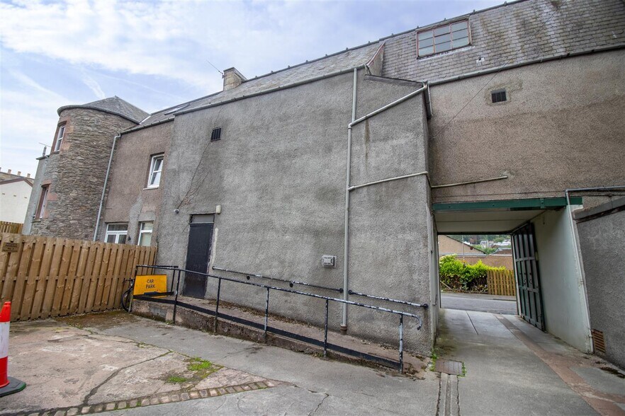 1-4 Teviot Crescent, Hawick à vendre - Photo de l’immeuble – Image 2 sur 3