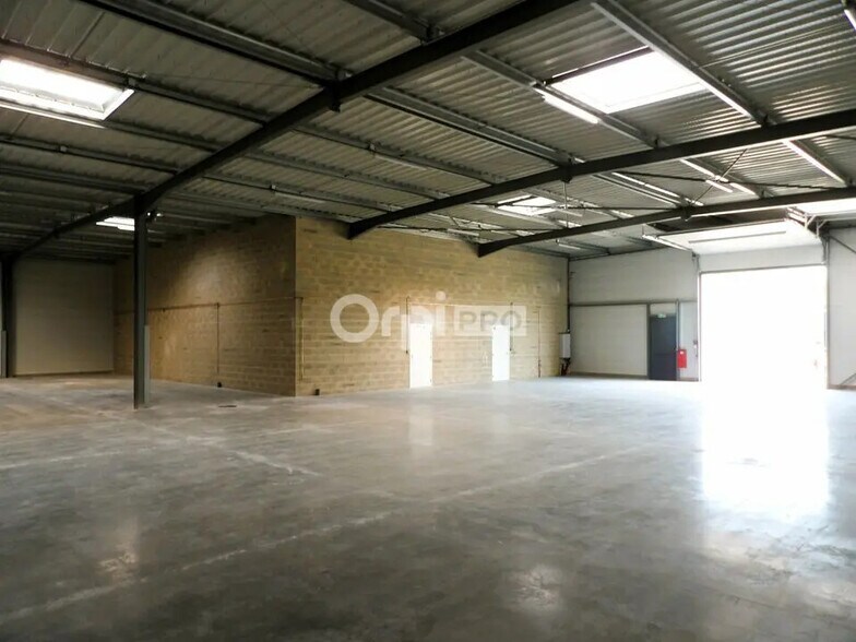 Local d'activités dans Soissons à vendre - Photo de l’immeuble – Image 3 sur 4
