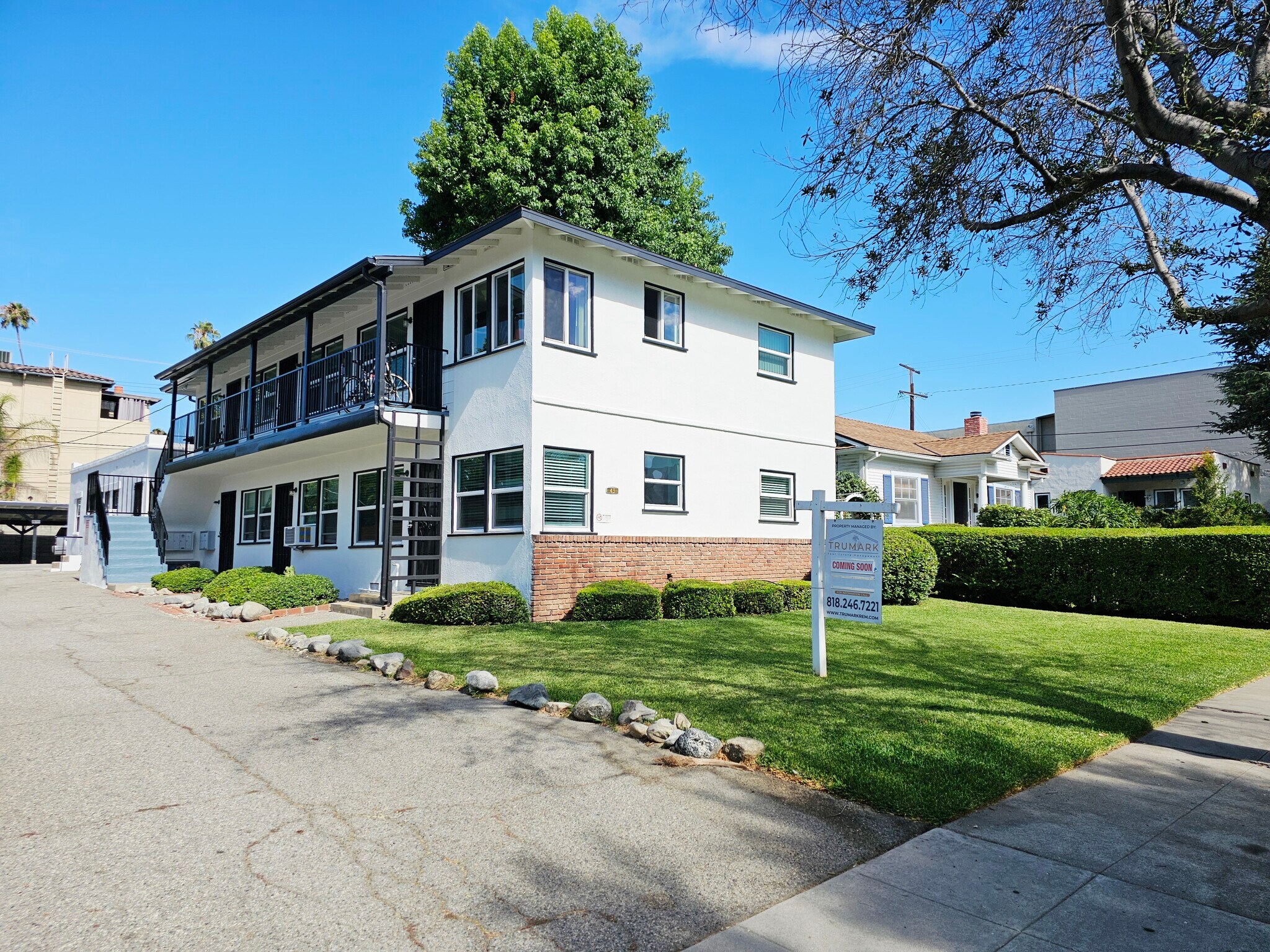 49 S Grand Oaks Ave, Pasadena, CA à vendre Photo de l’immeuble– Image 1 sur 10