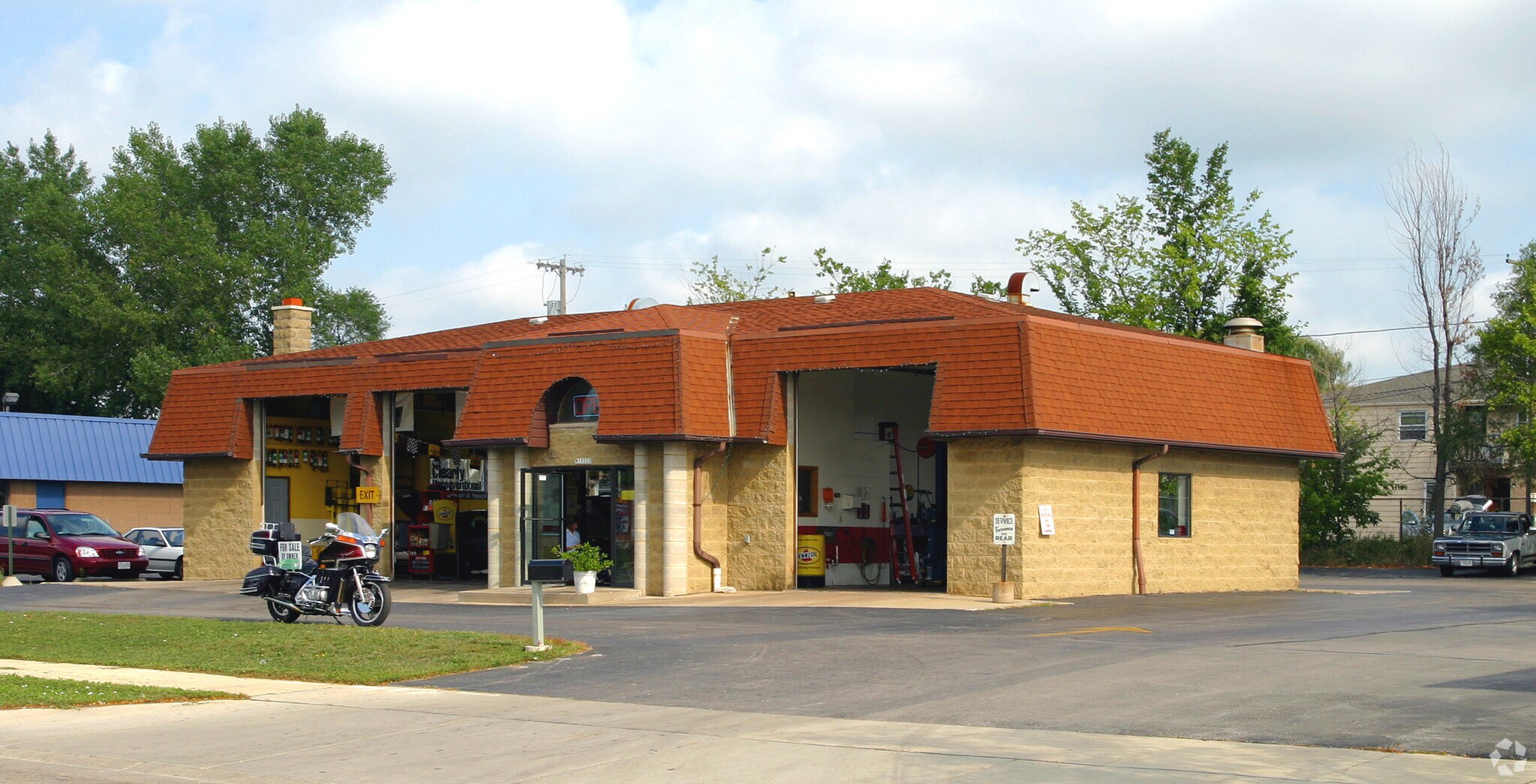 N88 W15220 Main St, Menomonee Falls, WI à louer Photo principale– Image 1 sur 24