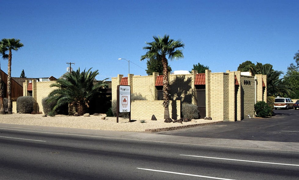 3040 E Cactus Rd, Phoenix, AZ à louer - Autre – Image 3 sur 4