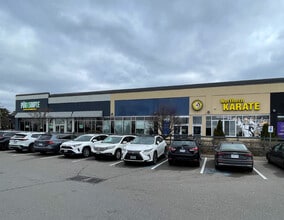 865 York Mills Rd, Toronto, ON à louer Photo de l’immeuble– Image 1 sur 3