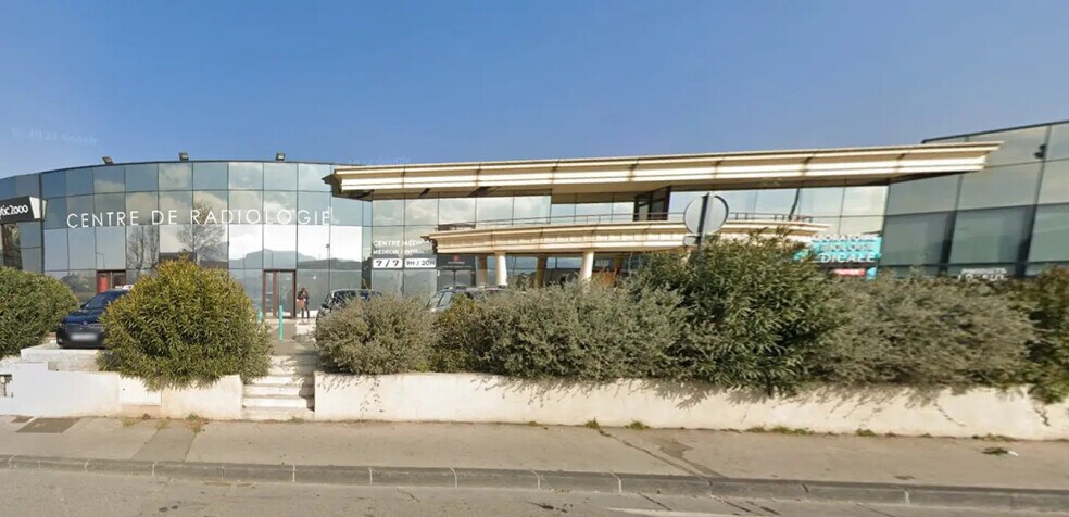 3 Avenue De Hambourg, Marseille à louer - Photo de l’immeuble – Image 1 sur 6