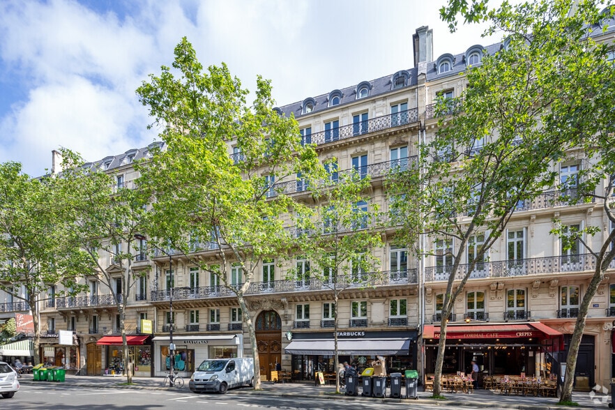 32 Boulevard Haussmann, Paris à louer - Photo de l’immeuble – Image 2 sur 14