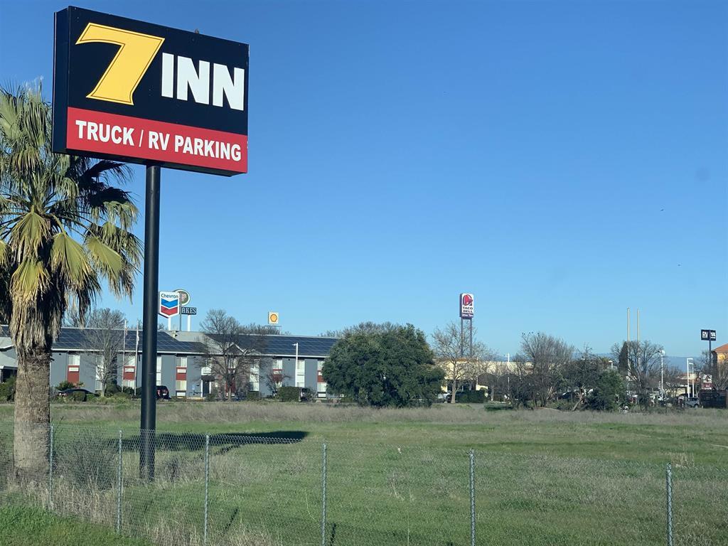 Highway 99 West, Corning, CA à vendre Photo principale– Image 1 sur 2