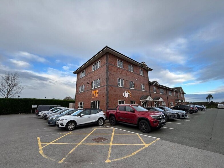 Middlewich Rd, Nantwich à louer - Photo de l’immeuble – Image 1 sur 2