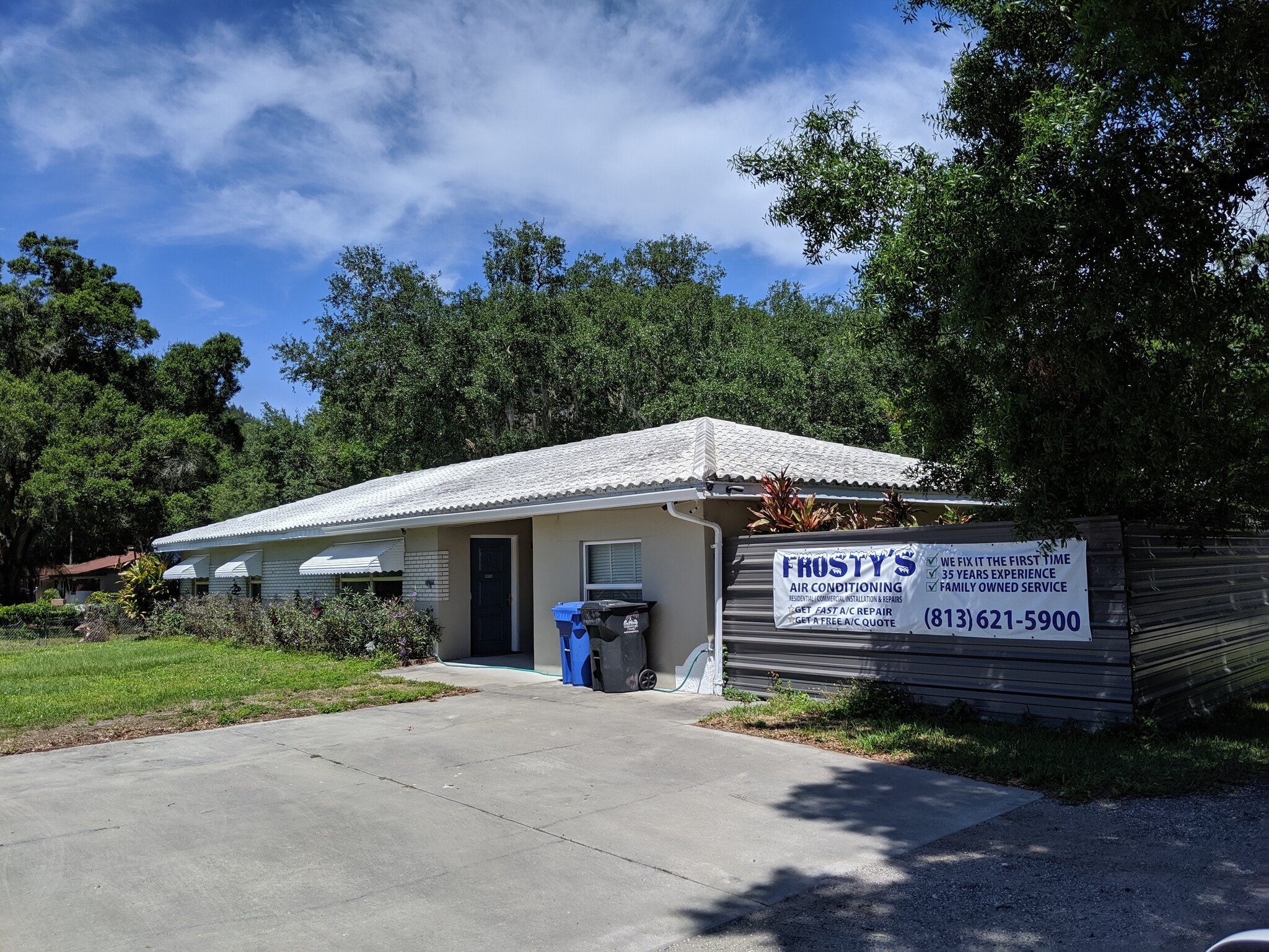 8830 Causeway Blvd, Tampa, FL à louer Photo de l’immeuble– Image 1 sur 8