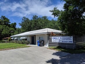 8830 Causeway Blvd, Tampa, FL à louer Photo de l’immeuble– Image 1 sur 8