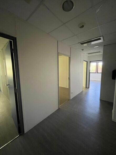 8 avenue de chavailles, Bruges à louer - Photo de l’immeuble – Image 2 sur 9