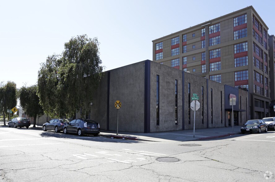 105 2nd St, Oakland, CA à louer - Photo de l’immeuble – Image 1 sur 3