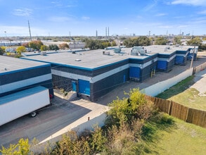 11126 Shady Trl, Dallas, TX à louer Photo de l’immeuble– Image 2 sur 5