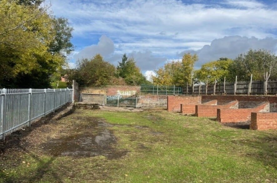 Harrogate Rd, Leeds à louer - Photo de l’immeuble – Image 2 sur 3