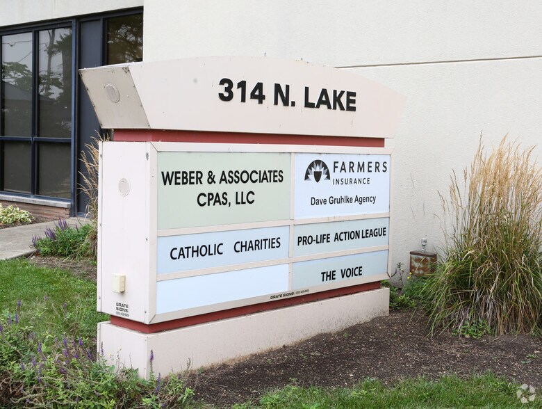 314 N Lake St, Aurora, IL à louer - Photo de l’immeuble – Image 2 sur 4