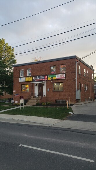 1021 University Blvd, Takoma Park, MD à vendre - Photo de l’immeuble – Image 1 sur 12
