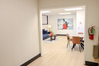 1112-1128 Broadway St, Quincy, IL à louer Photo intérieure– Image 2 sur 5