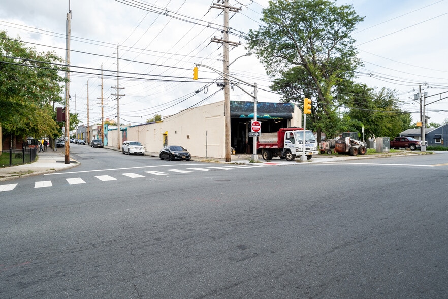 1 Ocean Ave, Jersey City, NJ à louer - Photo de l’immeuble – Image 3 sur 29