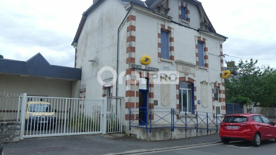 Local d'activités dans Levet à vendre - Photo de l’immeuble – Image 1 sur 5