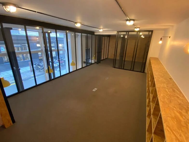 Local commercial dans Paris à vendre - Photo de l’immeuble – Image 3 sur 5