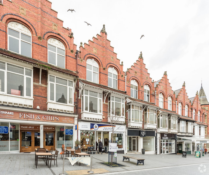 15-17 Station Rd, Colwyn Bay à louer - Photo de l’immeuble – Image 2 sur 2