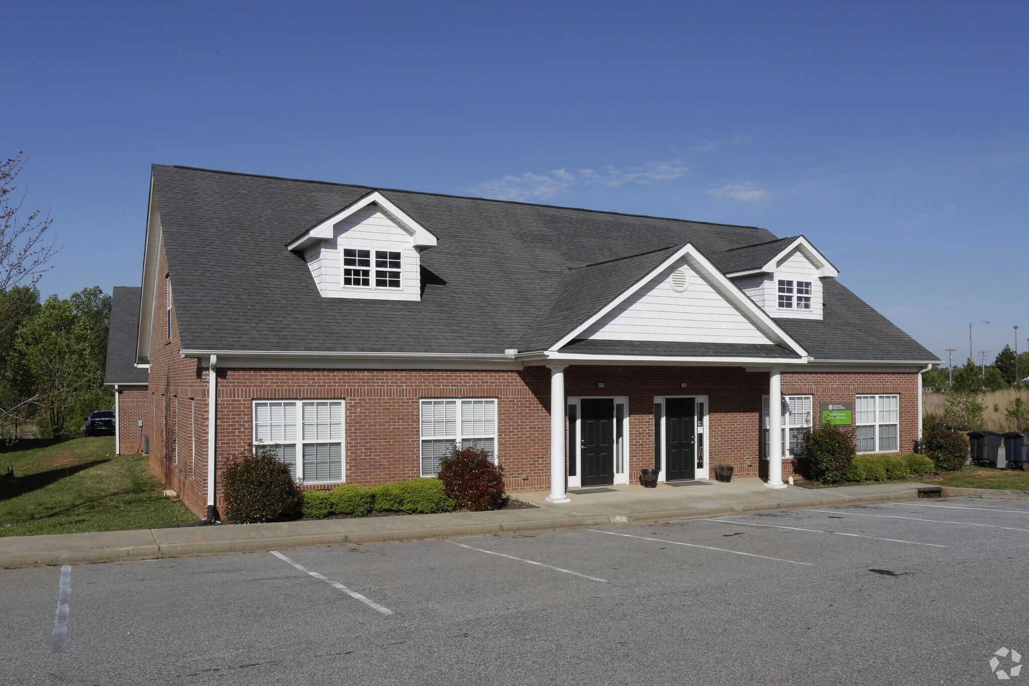 105 Broadbent Way, Anderson, SC à vendre Photo principale– Image 1 sur 18