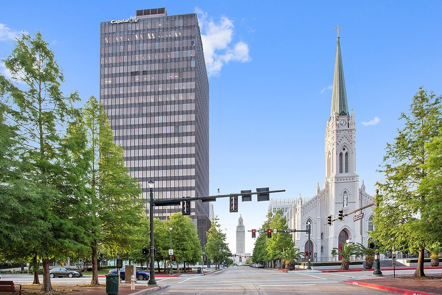 301 N Main St, Baton Rouge, LA à louer - Photo de l’immeuble – Image 1 sur 5