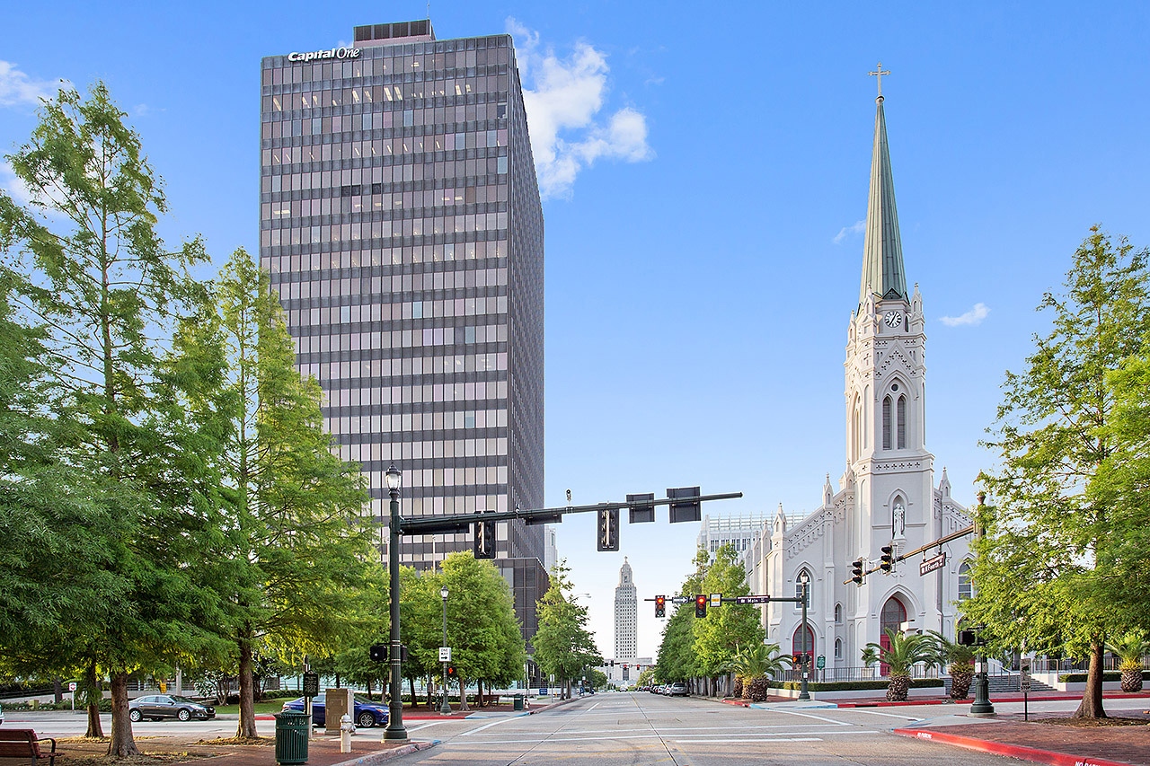 301 N Main St, Baton Rouge, LA à louer Photo de l’immeuble– Image 1 sur 6