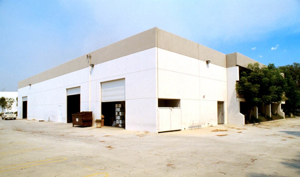 10 Mason, Irvine, CA à louer - Photo de l’immeuble – Image 2 sur 5