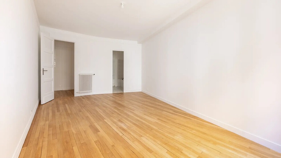 Bureau dans Paris à vendre - Photo de l’immeuble – Image 3 sur 7