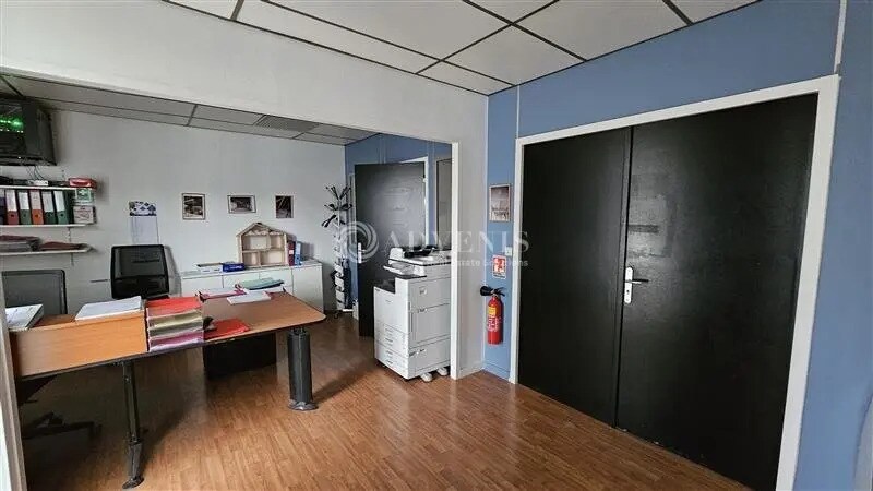 Industriel/Logistique dans Santes à vendre - Photo de l’immeuble – Image 3 sur 10