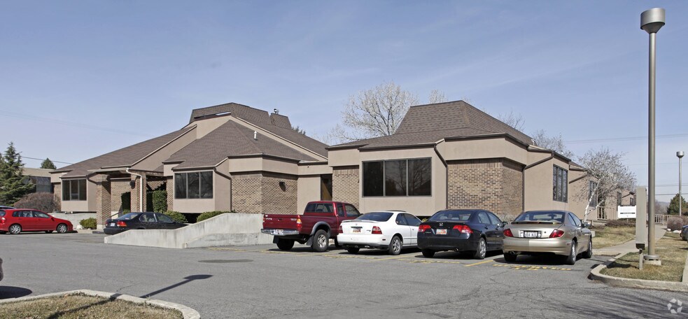 716 E 4500 S, Murray, UT à louer - Photo principale – Image 1 sur 4