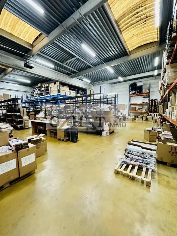 Plus de détails pour Industriel/Logistique à louer