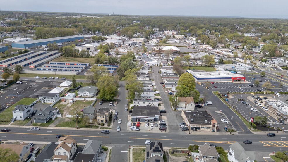 1423 Corlies Ave, Neptune, NJ à vendre - Photo de l’immeuble – Image 2 sur 31